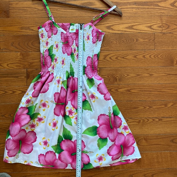 Rima floral midi sundress one size fits all. Vacation wear. - Picture 5 of 8
